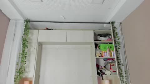         online show from 05.05.26