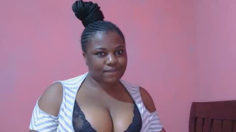 Snapshot of liilcutiee chatting on 10.20.25 Lily online show from 10.20.25