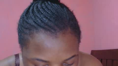 Snapshot of liilcutiee chatting on 10.24.25 Lily online show from 10.24.25