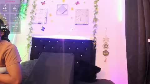 liilly_taylor1 online show from 09.08.25