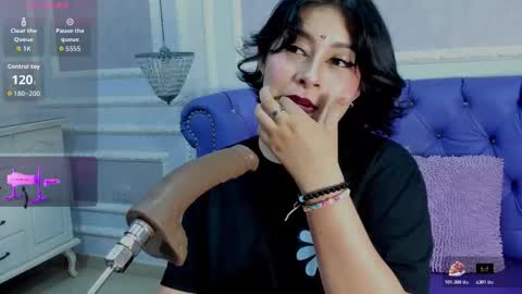 Snapshot of liily_hot chatting on 11.07.25 LIILY online show from 11.07.25