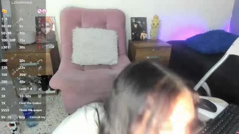 Lily Moore online show from 12.11.24