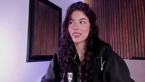 Snapshot of liily_murphy chatting on 10.14.25 liily_murphy online show from 10.14.25