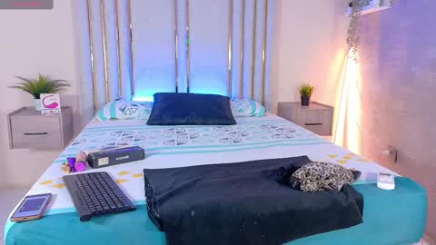 liincostelloo online show from 01.20.25