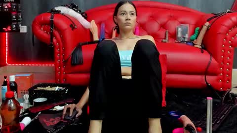 Nini - online show from 02.18.26