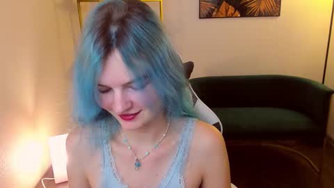 Snapshot of lika_sky chatting on 10.10.25 lika_sky online show from 10.10.25