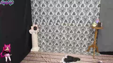 Snapshot of likemyashe chatting on 10.05.25 LikeMyAshe online show from 10.05.25