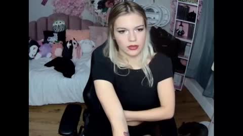 Lil Bunny online show from 12.02.24