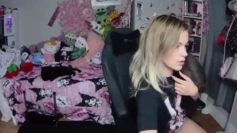 Lil Bunny online show from 01.02.25