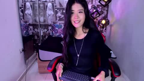 Lili Cey online show from 09.30.25