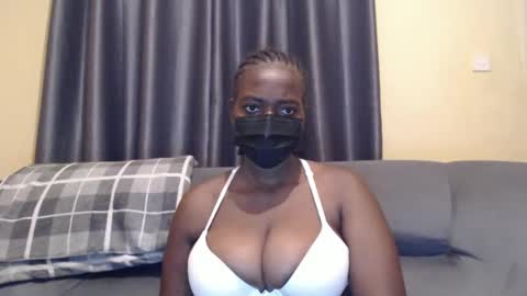 Lilcutiee online show from 03.05.25