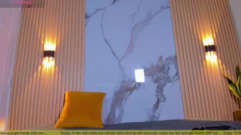 Snapshot of lil_eva2 chatting on 10.01.25 Lil Eva online show from 10.01.25