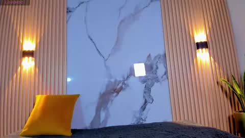 Snapshot of lil_eva2 chatting on 11.03.25 Lil Eva online show from 11.03.25