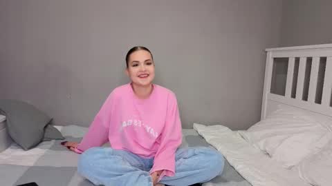 Emma online show from 10.08.25