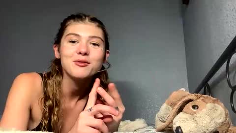 Snapshot of lil_luca chatting on 10.10.25 lil_luca online show from 10.10.25