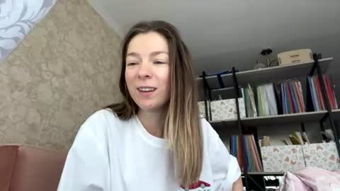 Snapshot of lil_uff chatting on 07.25.26 aka princessmaya online show from 07.25.26
