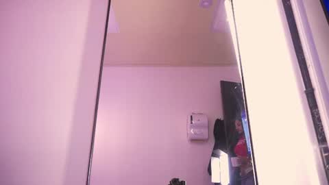 L I L A   online show from 06.15.26