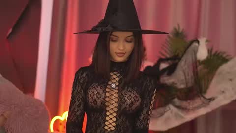 Snapshot of lila_hottie_rosie chatting on 10.24.25 Lila The Hottie online show from 10.24.25