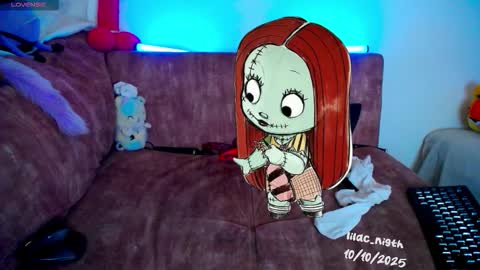 Snapshot of lilac_night chatting on 10.10.25 Jen online show from 10.10.25