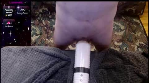 lildragon069 online show from 01.01.25