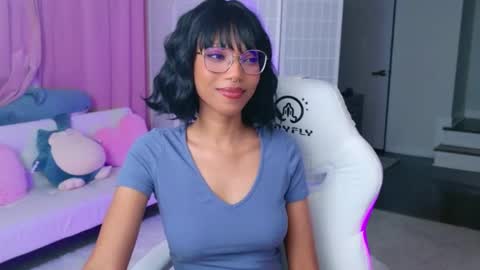 Snapshot of lileviemarie chatting on 02.07.26 evie online show from 02.07.26