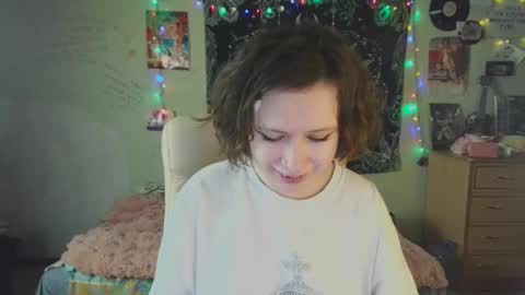 Snapshot of lileyfoxxx chatting on 10.15.25 Lil online show from 10.15.25