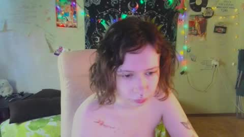Snapshot of lileyfoxxx chatting on 03.18.26 Lil online show from 03.18.26