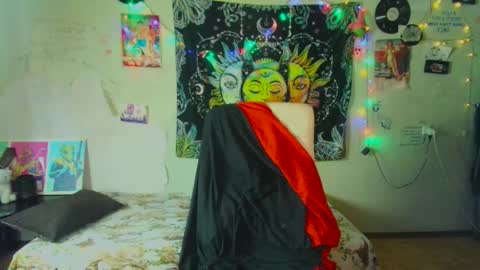 Snapshot of lileyfoxxx chatting on 03.30.26 Lil online show from 03.30.26