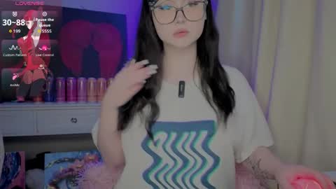 Nika and Lori online show from 04.28.26