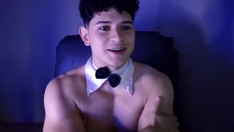 Snapshot of lilhotnando chatting on 10.14.25 Fernando online show from 10.14.25