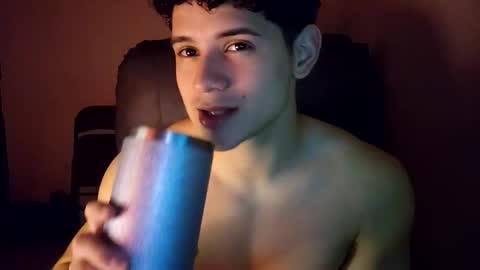 Snapshot of lilhotnando chatting on 10.26.25 Fernando online show from 10.26.25