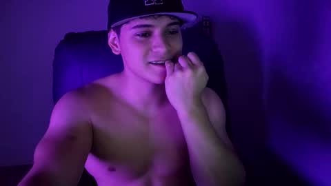 Snapshot of lilhotnando chatting on 11.13.25 Fernando online show from 11.13.25