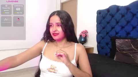 Snapshot of lili666_ chatting on 10.14.25 Lili online show from 10.14.25