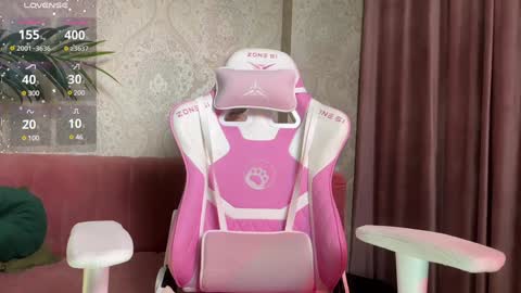 Snapshot of lili_01 chatting on 01.08.25 Lili online show from 01.08.25