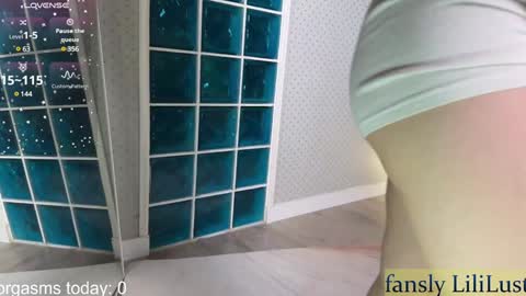 Snapshot of lili_01 chatting on 02.02.25 Lili online show from 02.02.25