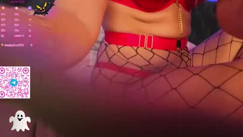 Snapshot of lili_bruno chatting on 10.31.25 Lili online show from 10.31.25