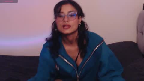 lili_clan11 online show from 12.20.25