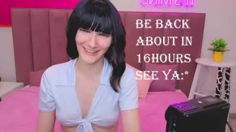 Snapshot of lili_flowerr chatting on 07.28.26 Lilli follow me kiss online show from 07.28.26