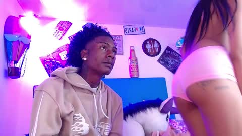 Snapshot of lili_roussi chatting on 09.24.25 lili_roussi online show from 09.24.25