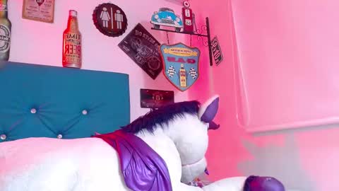 Snapshot of lili_roussi chatting on 10.04.25 lili_roussi online show from 10.04.25