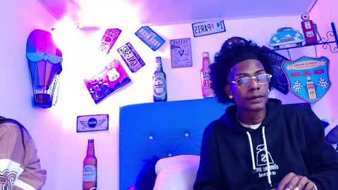 Snapshot of lili_roussi chatting on 10.12.25 lili_roussi online show from 10.12.25