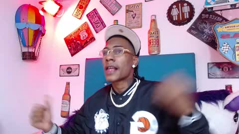 lili_roussi online show from 11.26.25