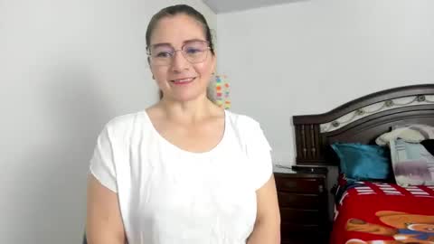 Snapshot of lilia344965 chatting on 12.12.24 liliamilf online show from 12.12.24