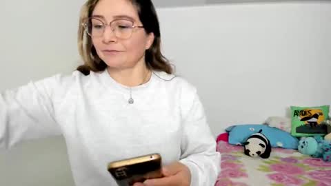 Snapshot of lilia344965 chatting on 02.11.25 liliamilf online show from 02.11.25