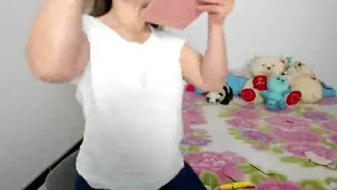 Snapshot of lilia344965 chatting on 02.13.25 liliamilf online show from 02.13.25