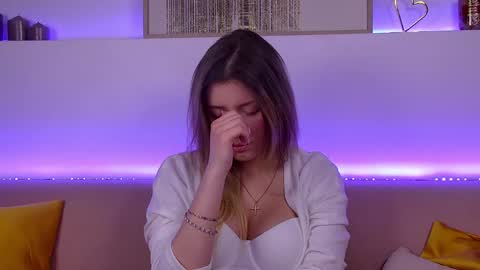 Mia online show from 02.03.25