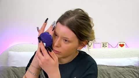 Mia online show from 02.17.25