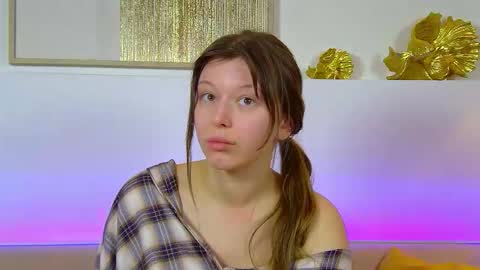 Mia online show from 02.03.26