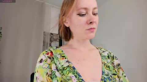 Snapshot of lilian_kroft chatting on 05.31.26 LIL online show from 05.31.26