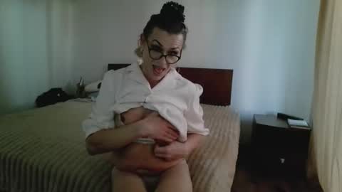 lilianashemale3 online show from 02.24.26